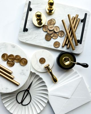 💌 Hotové pečetě k vašim tiskovinam objednáte na www.bridetobe.cz ❤️ #svatebnioznameni #svatebnidekorace #svatebniinspirace...